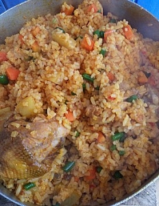 pot of rice well mixed with ingredients