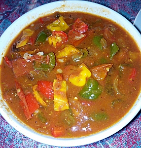 Stuffed pepper soup in a plate