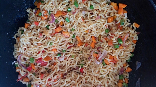 Stir fry the noodle until it is fluffy and seperates from each other.