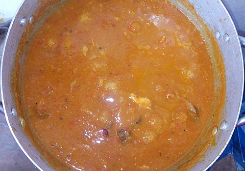 Stir in tomatoes and red bell peppers blend into the soup to give the soup some nice redish looking colour