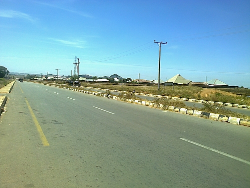 Dual lane of Lamingo road