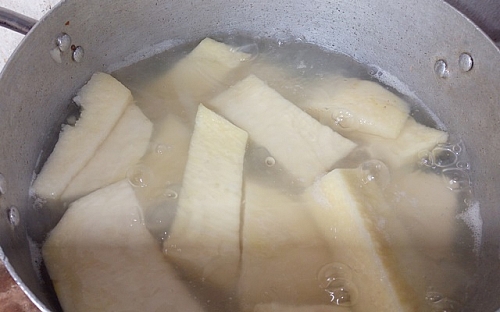 Boiling of yam