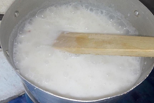 If you notice some bubbles while stirring the rice pudding, don