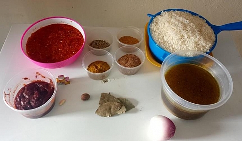 Ingredients for making jollof rice recipe