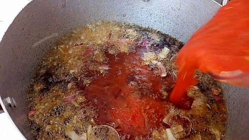 Photo of Onion is very important too in buka stew; most people add everything to blend, i had to leave some behind so that i can fry it in the oil before adding in the pepper mix, it intensifies the flavour of the stew Onion is very important too in buka stew; most people add everything to blend, i had to leave some behind so that i can fry it in the oil before adding in the pepper mix, it intensifies the flavour of the stew