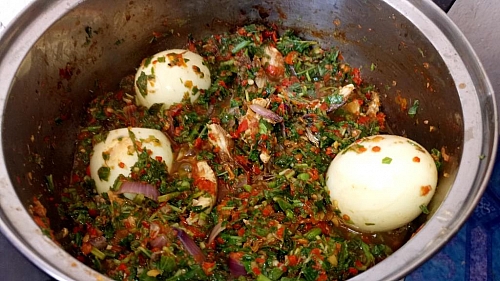 After stirring your oil less stew, this is how it should look like, fresh and thick