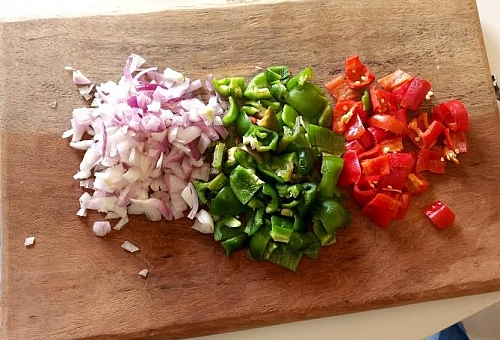 This is the way I chopped my vegetables for Peppered goat meat