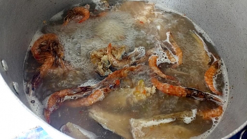 Photo of Bring the dried prawns in to the content once the meat is almost cooked Bring the dried prawns in to the content once the meat is almost cooked