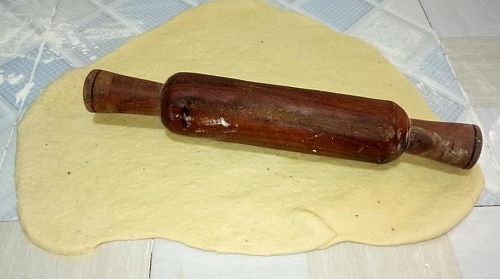 You can also use a smooth bottle to roll out the dough if you don