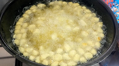 Photo of Do not overcrowd the pan, give a chance to each of the chin chin to fry properly Do not overcrowd the pan, give a chance to each of the chin chin to fry properly