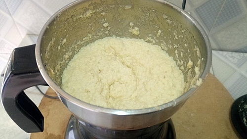 Pureed garlic paste